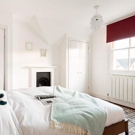 The Glasshouse Escape - 5Bdr Jewel Villa Oxford Bagian luar foto