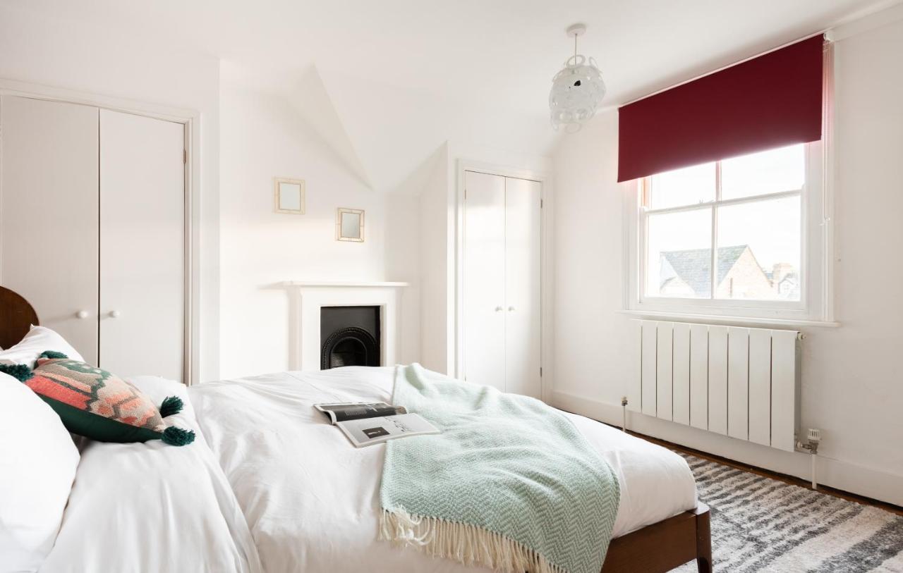 The Glasshouse Escape - 5Bdr Jewel Villa Oxford Bagian luar foto
