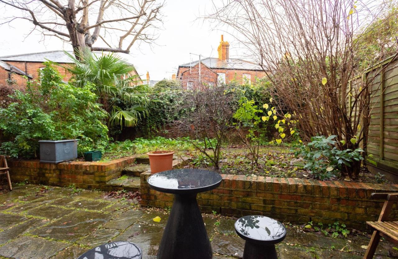 The Glasshouse Escape - 5Bdr Jewel Villa Oxford Bagian luar foto